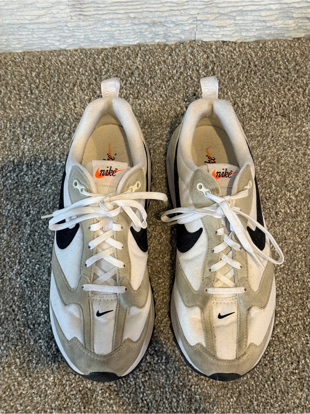 Nike Air Max Dawn Men's Beige, White & Black Retro Runner Sneakers